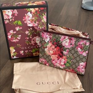 Gucci Blooms clutch / cosmetic case NWT